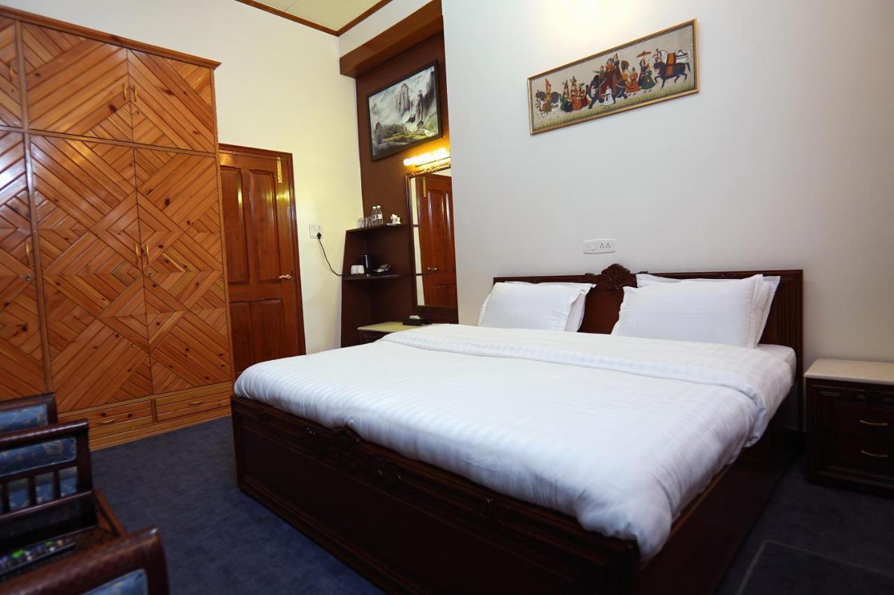 The Edgeworth Bed & Breakfast Shimla Exterior photo